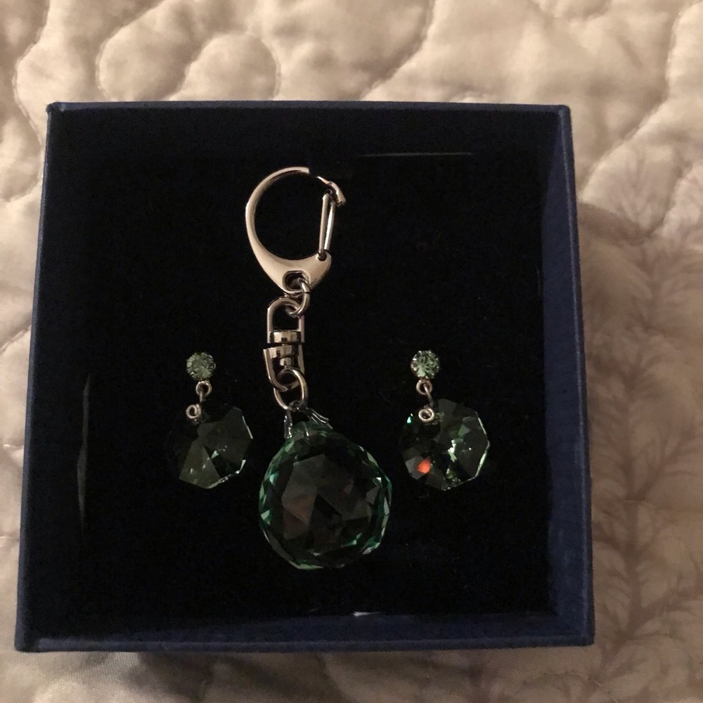 Swarovski Crystal earring brand new and key 🔑 keychain